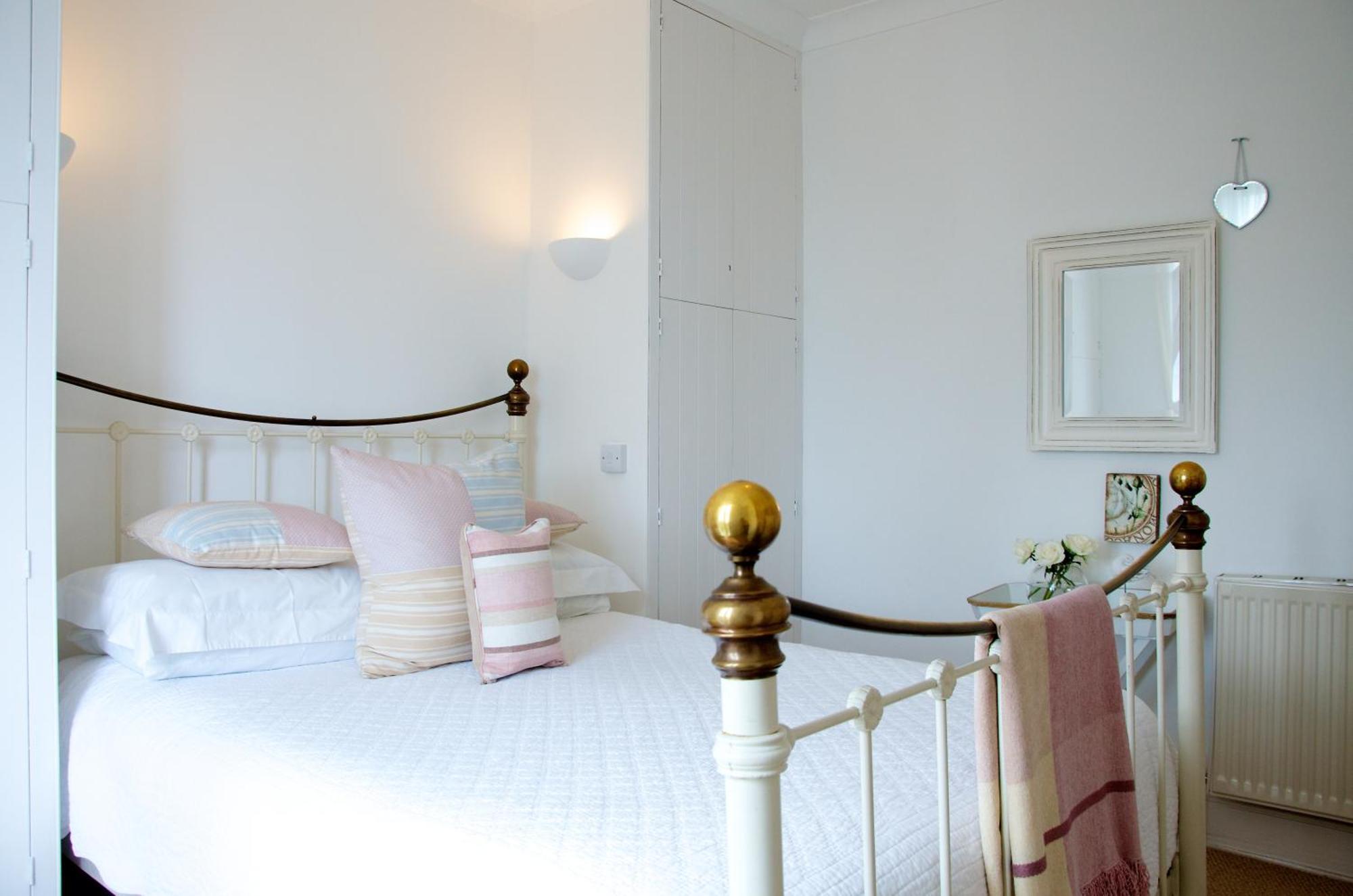 Onefifty Bed and Breakfast Cowes  Eksteriør billede